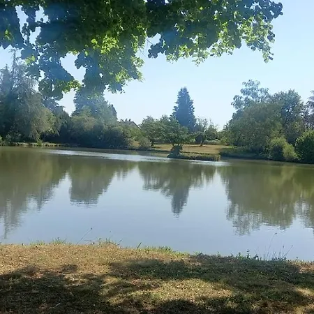 Summers Breeze Nantheuil